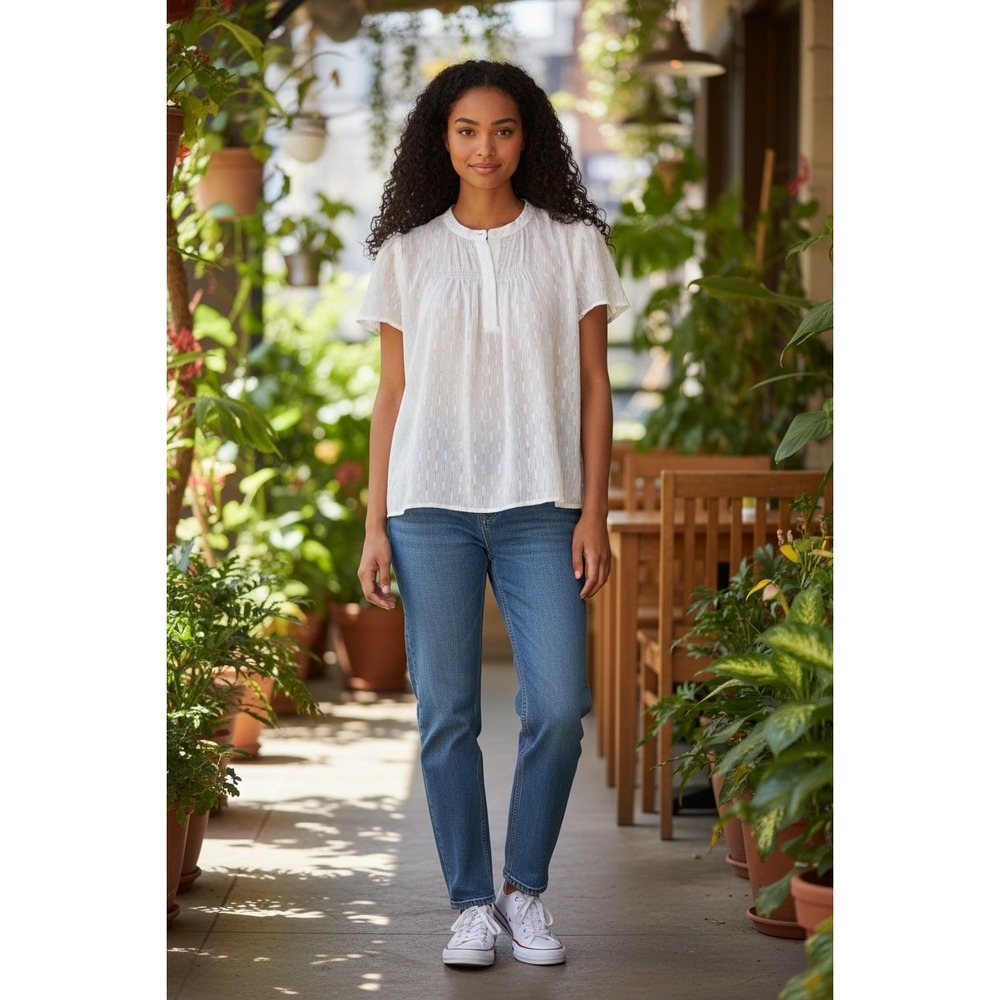 Womens White Dobby Textured‎ Short Sleeve Henley Blouse Top Size Medium